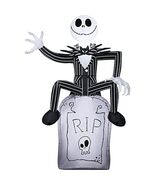 Jack Skellington On Tombstone Airblown Inflatable 3.5&#39; Tall - $1,134.08 MXN