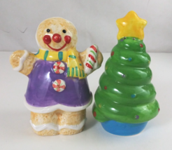 Adorable Christmas Gingerbread &amp; Christmas Tree Salt &amp; Pepper Shakers - $252.73 MXN