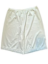 Vanity Fair Underglows Vintage Womens M 20&quot; Ivory Petti Leg Anti Static Slip - £11.94 GBP