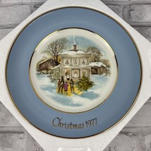1977 Avon Christmas Plate Series Carollers in the Snow 5th Edition Wedgwood Blue - $15.99