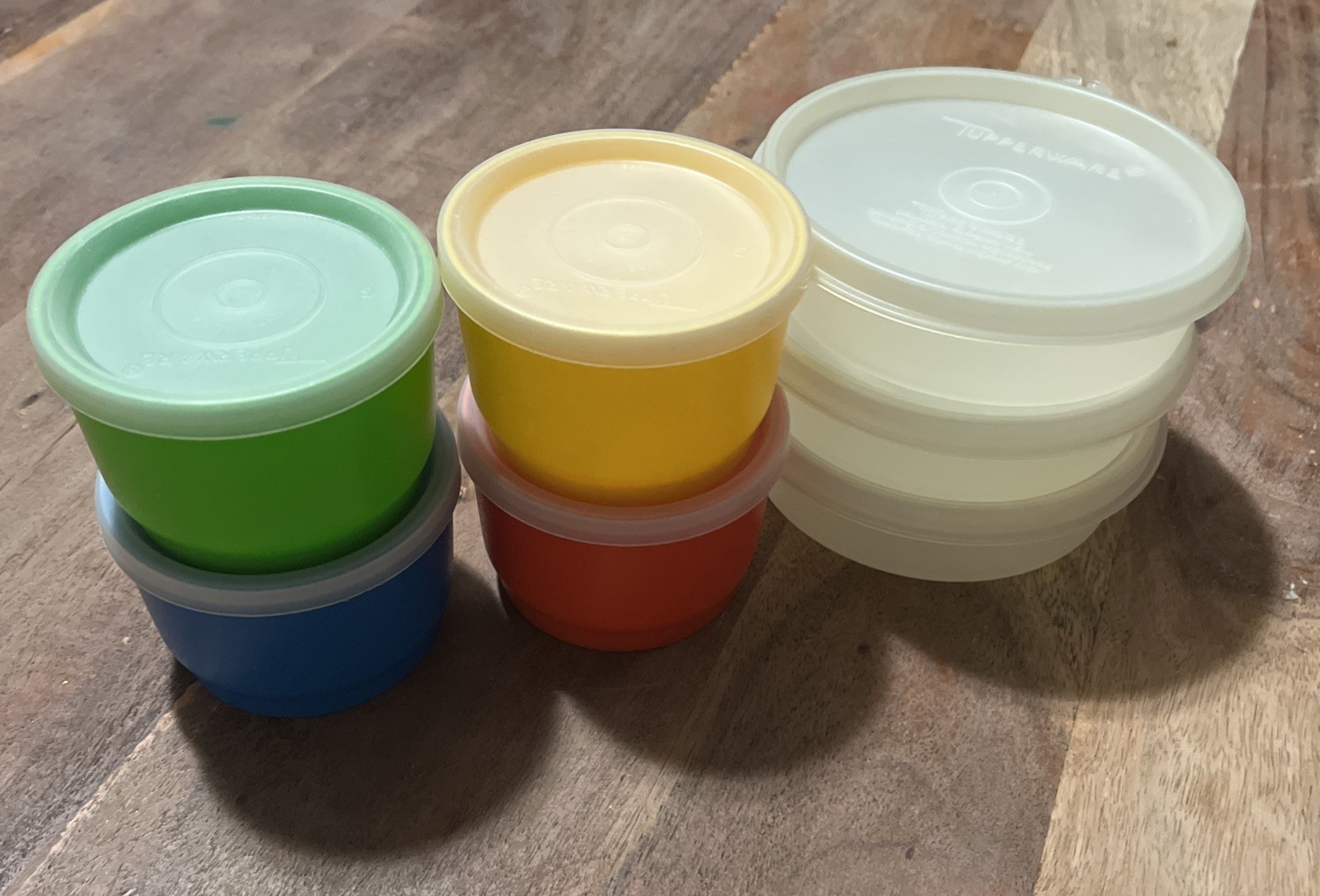Vtg Tupperware Snack Cups Containers 1229, 297 G Seal With 3 Extra Clear - $18.50