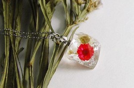 pressed flower necklace,resin necklace flower,real flower necklace - £12.78 GBP