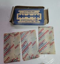 DELUXE PONTIAC DOUBLE EDGE BLADES VINTAGE IN ORIGINAL BOXES image 5