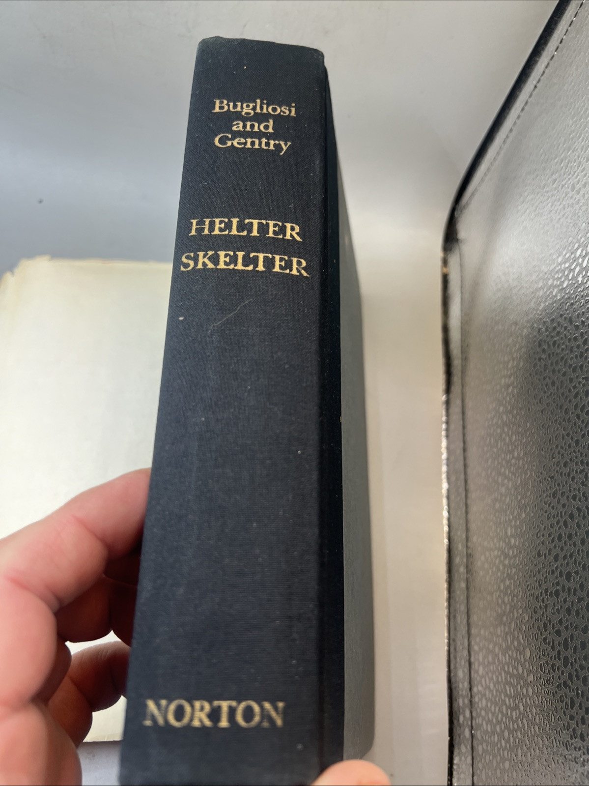 Helter Skelter Vincent Bugliosi 1974 1st Edition, 4th Print, HC/DJ  Char Manson Item image 8