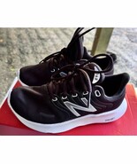 New Balance Running Lace Up Sneakers Dynasoft 068 Women’s Size 5 Black - $107.18 CAD