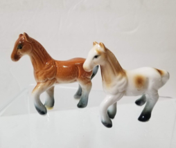 2 Horse Figurines Vintage Small 2&quot; Textured Glossy Porcelain Brown Horse - £11.00 GBP