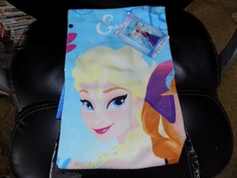 Disney Frozen Anna &amp; Elsa Blue Beach Bath Towel 28 x 58 in NEW - £11.53 GBP