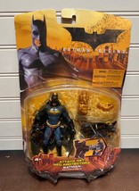 2005 Batman Begins Attack Net Red Protectora Batman ..box damage - £12.01 GBP