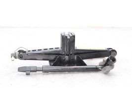 12-17 RANGE ROVER EVOQUE Spare Tire Jack W/Tool F962 image 2