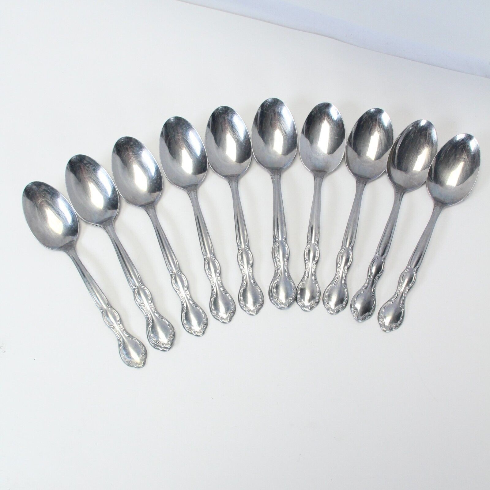 Wm Rogers Royal Manor Teaspoons 6 " Stainless Lot of 12 - £15.36 GBP