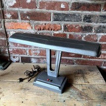 Vtg Large Gray Metal Art Deco Banker Desk Lamp Underwriters Laboratories - £48.83 GBP