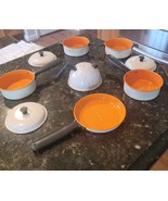 Vintage Snow White 9 Pc Litho Tin Cookware Pots Pans Lids Kettle Lot - $1,899.73 MXN
