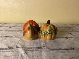 vintage Turkey And Pumpkin Fall Thanksgiving Salt And Pepper Shakers - £11.75 GBP