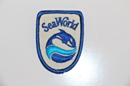 Vintage Sea World Orlando Patch 1982 Embroidered Logo 2 x 2 1/2 inches - £7.61 GBP