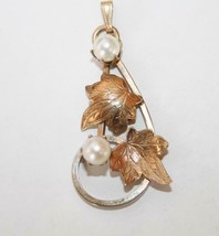 Vintage Gold Plated IPS Imperial Pearl Syndicate Leaf Necklace Pendant  ... - £31.85 GBP