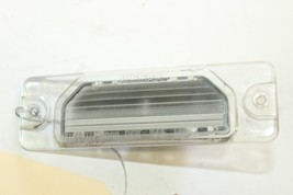2003-2008 INFINITI FX35 FX45 REAR HATCH LID LICENSE PLATE LIGHT HOUSING J817 image 6