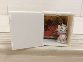 Disney Marie Cat In Book from The Aristocats keychain cute, rare. - £12.60 GBP
