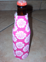 Bottle huggie hawaiian floral design - $11.00