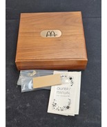 McDonald&#39;s Vintage Alcraft Calculator In Wood Box Solar Dual Power Calcu... - $555.05 MXN