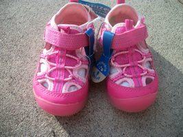 toddler shoes pink light up stride rite size 5  - $18.00