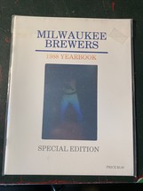 1988 Milwaukee Brewers Official Baseball Team Yearbook Robin Yount Molitor exmt - £9.58 GBP