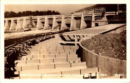 Real Photo POSTCARD-FISH Ladders, Bonneville Dam, Columbia River, Oregon BK35 - £2.77 GBP