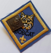 Bob Cat Boy Scout Patch w/ Bob Cat Parent&#39;s Pin, New - £2.37 GBP