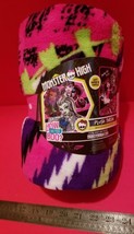 Monster High Plush Throw 46&quot; x 60&quot; Super Soft Pink Polyester Bed Cover Bedding - £19.09 GBP