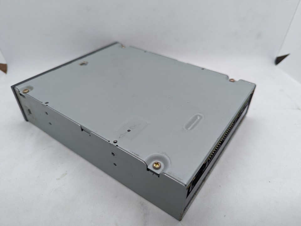 H-L DATA STORAGE DVD ROM GCR-8162B INTERNAL IDE , Jan 2004, ROM VER 0015 Item image 3