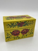 Vintage Syndicate Mfg Co. Tin Recipe Index Card Box Yellow With Red Flowers - £18.64 GBP