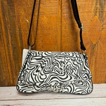 SKINNYDIP LONDON Betty Monochrome Small Shoulder Bag - Black/White - $27.66 CAD