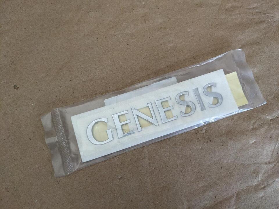 OEM 2014-2016 Hyundai Genesis Rear Emblem Decal Nameplate Badge 86310-B1000 - $16.82