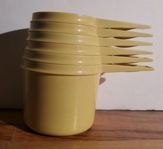 Vintage Tupperware Nesting Measuring Cups  Yellow/Harvest Gold Complete Set of 6 - £14.31 GBP