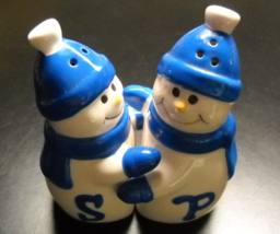 Snowmen Salt and Pepper Shaker Set Embracing Pair in Blue Hat Scarf and Mittens - £7.18 GBP