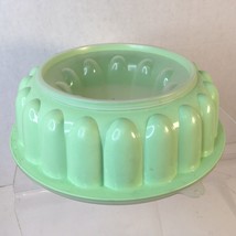 3 Pc Vintage Tupperware Mint Green Jel-Ring Jello Gelatin Mold With Lid - £11.06 GBP