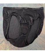 VTG VanityFair Illuminations Hi-Cut Brief Panty BLK SZ. 6 NWOT - $32.84 CAD