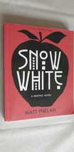 Snow White: A Graphic Novel by Matt Phelan 2016 Fairy Tale Comics Paperback - $8.59