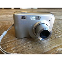HP PhotoSmart M425 5.0MP Digital Camera - Silver - £55.04 GBP