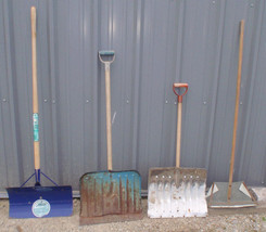 Lot Of Snow Shovels and Some Kind Of Scoop - £17.30 GBP