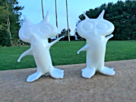 Owl Figurines Handmade Milk Glass Set of 2 - £25.74 GBP