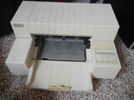 Vintage HP Deskjet Plus Printer. No Ink and paper output tray missing - £23.23 GBP