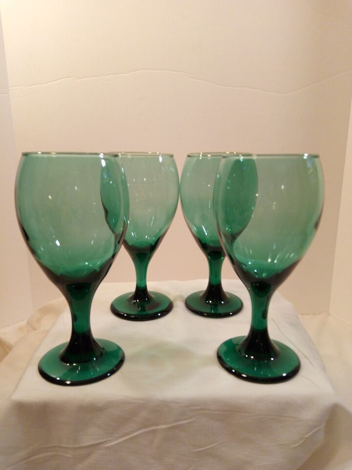 Primary image for Vintage Set of 4 Juniper Green Libbey Wine/ Goblets/ Teardrop Glasses