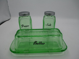Butter Dish Salt and Pepper Shaker Set Retro Depression Style Apple Glass - £23.46 GBP