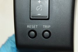 2003-2005 INFINITI FX35 FX45 DASH HEADLIGHT DIM TRIP RESET CLUSTER SWITCH J815 image 8