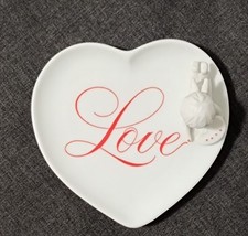 Valentine Avon Porcelain Bisque Cupid Painting LOVE inside a Ceramic Heart 1984 - £7.57 GBP