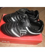 boys youth soccer cleats fila black size 3.5 nib - $666.38 MXN