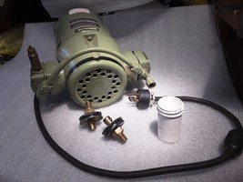 Sargent Welch Oil Less Compressor Vacuum Pump 33100 1/3HP 1AMP 115V Used $99 - £77.44 GBP