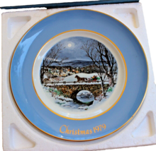 Collectible Avon Christmas Plate 1979 “Dashing Through The Snow” 7TH Ed. Orig Bx - £3.99 GBP