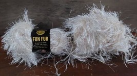 Lion Brand Fun Fur Yarn Ivory 2 Skeins 1.75oz 64 Yard Bulky 5 Crochet Knit - £10.51 GBP