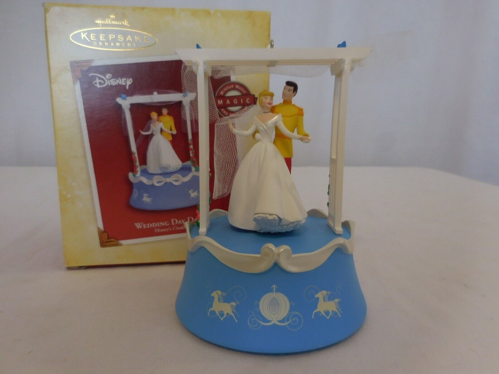 Hallmark Keepsake Ornament Ornament Wedding Day Dance Disney's Cinderella 2005 - £15.05 GBP